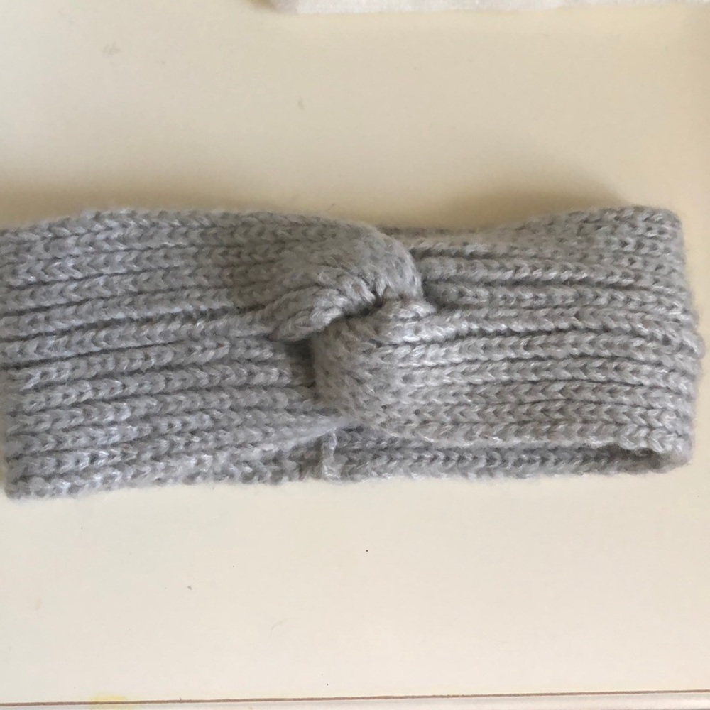 LOFT Adorable Head Warming Headband